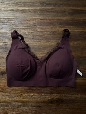 Maurices Invisibliss Maple Lace Trim V-Neck Bralette Medium NWT